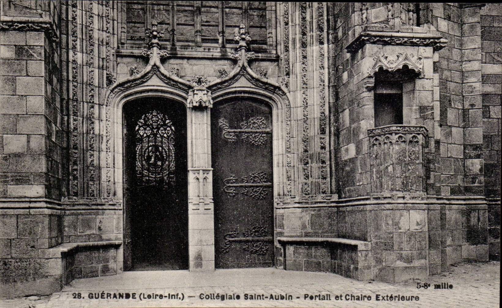Collegial CPA Guerande Saint Aubin Gate and external pulpit