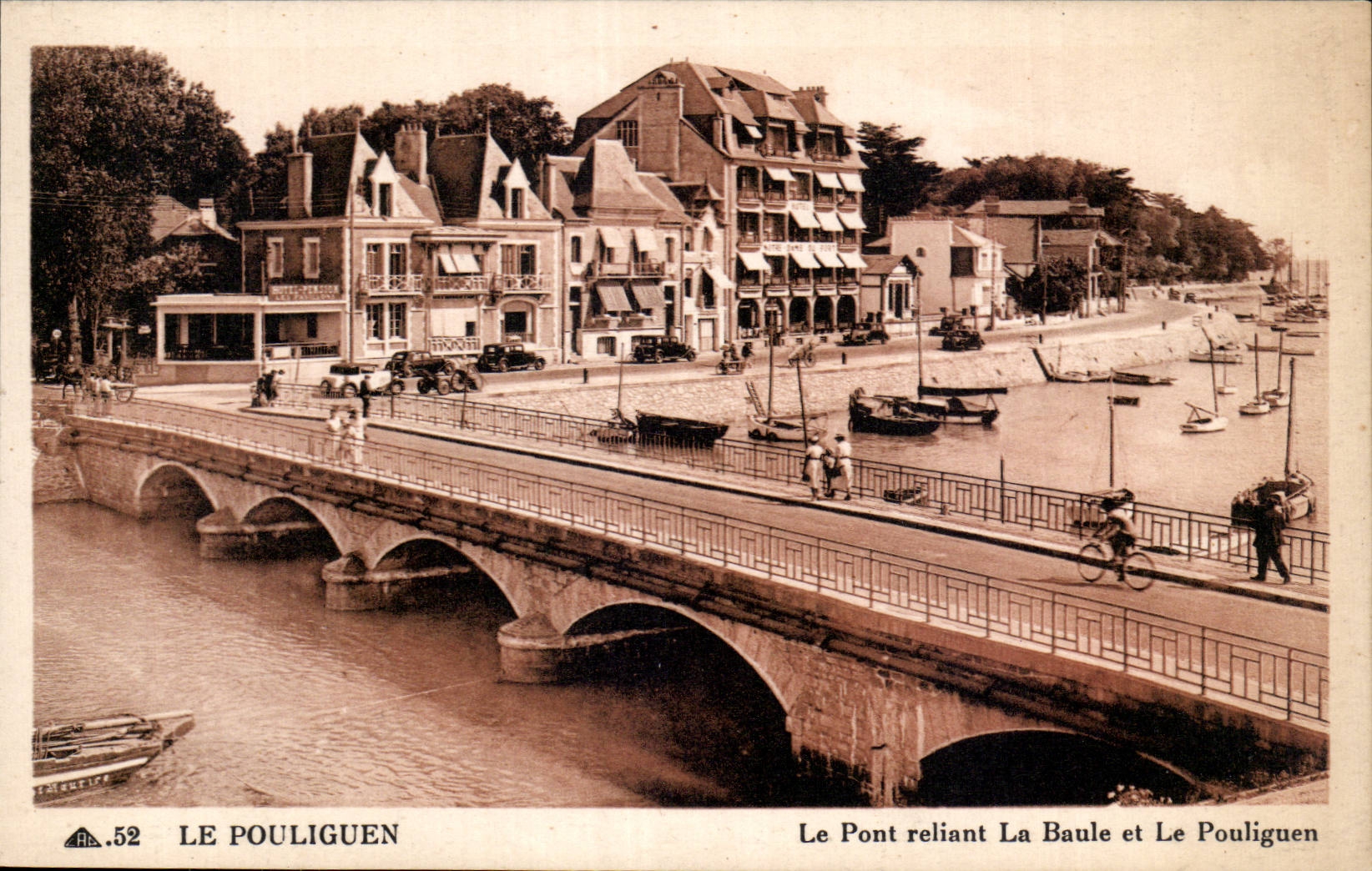 CPA Pouliguen the bridge connecting Baule and Pouliguen