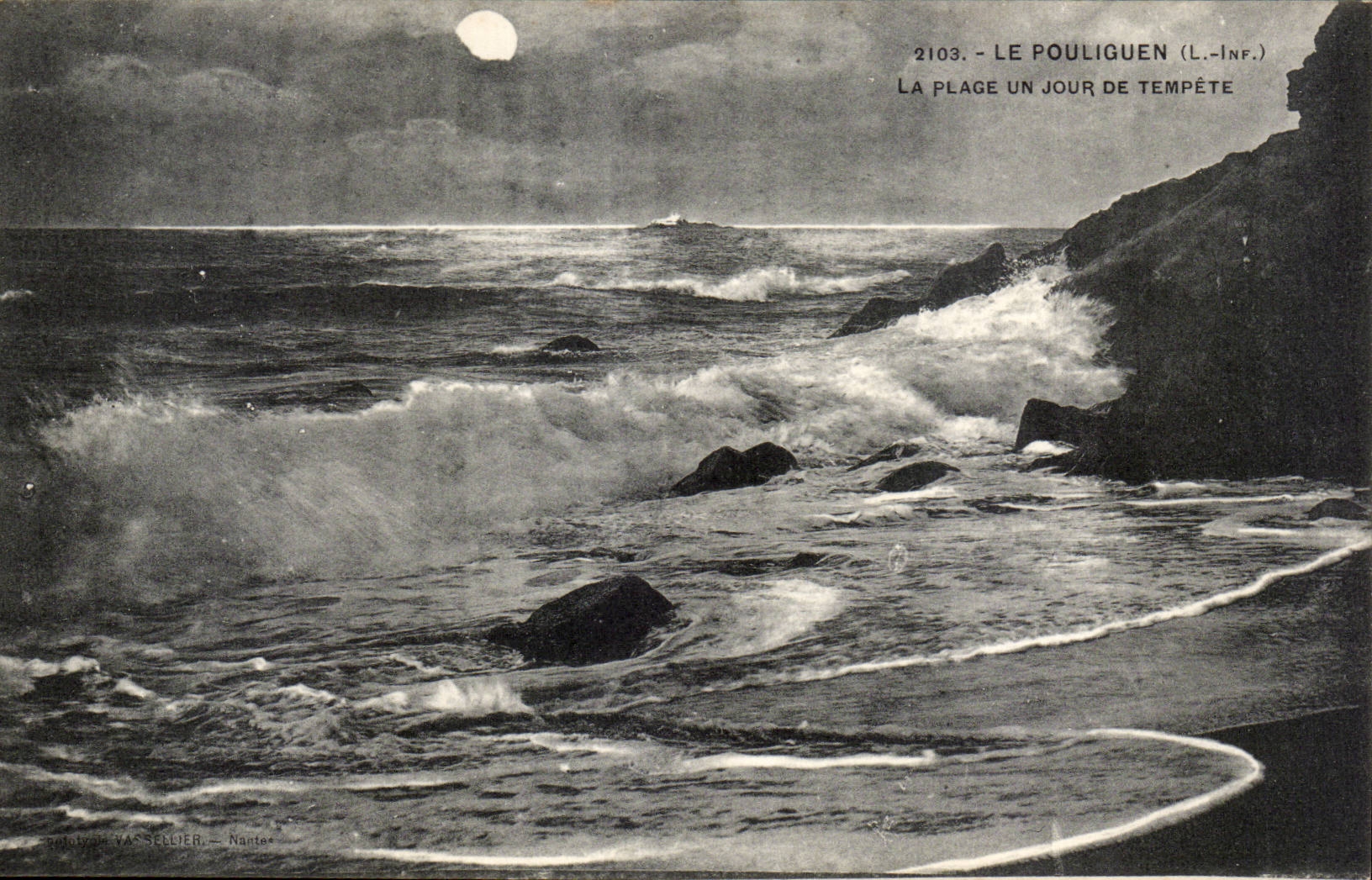 CPA Pouliguen the beach one day of storm