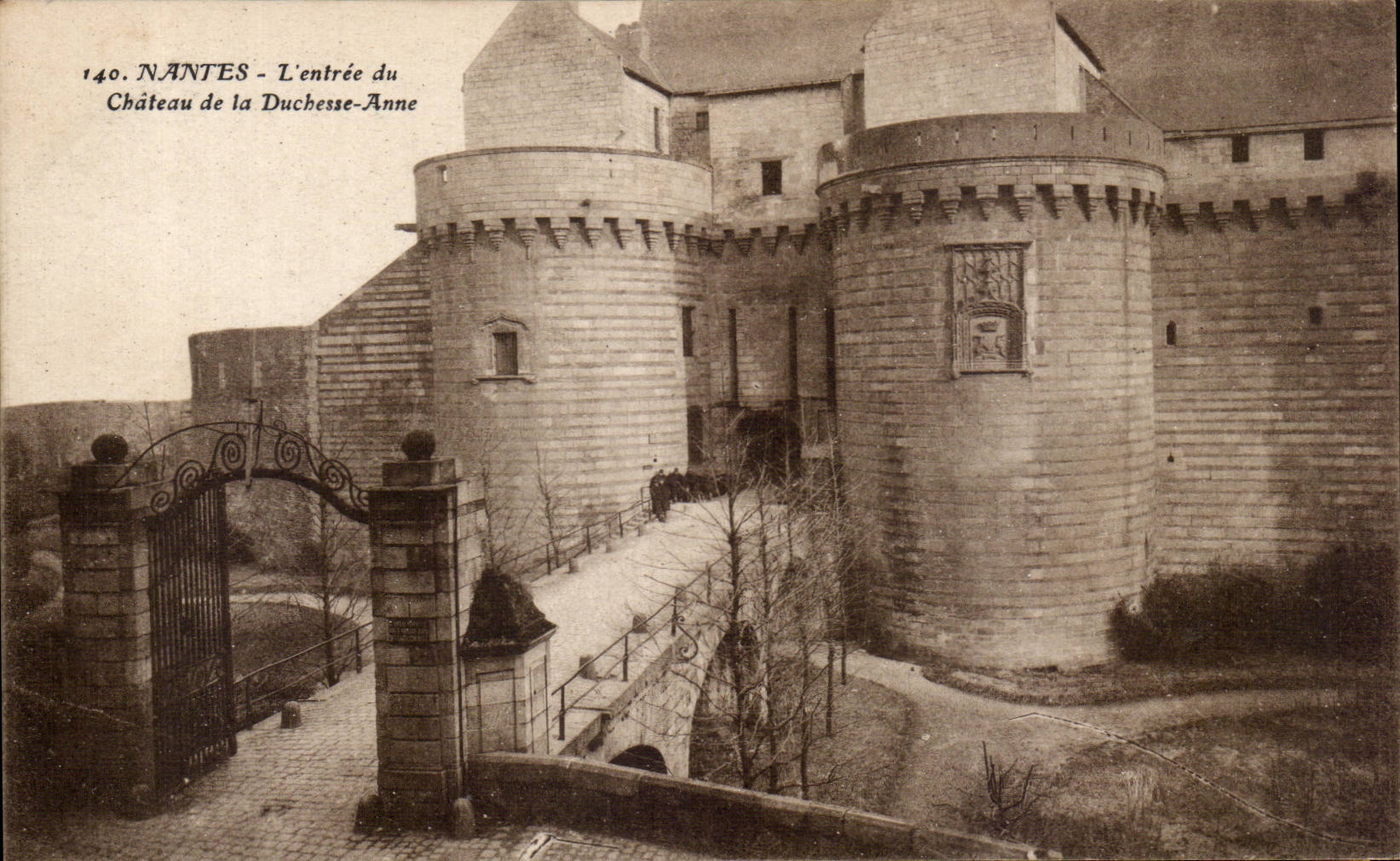 CPA Nantes Entering of the castle of the duchess Anne