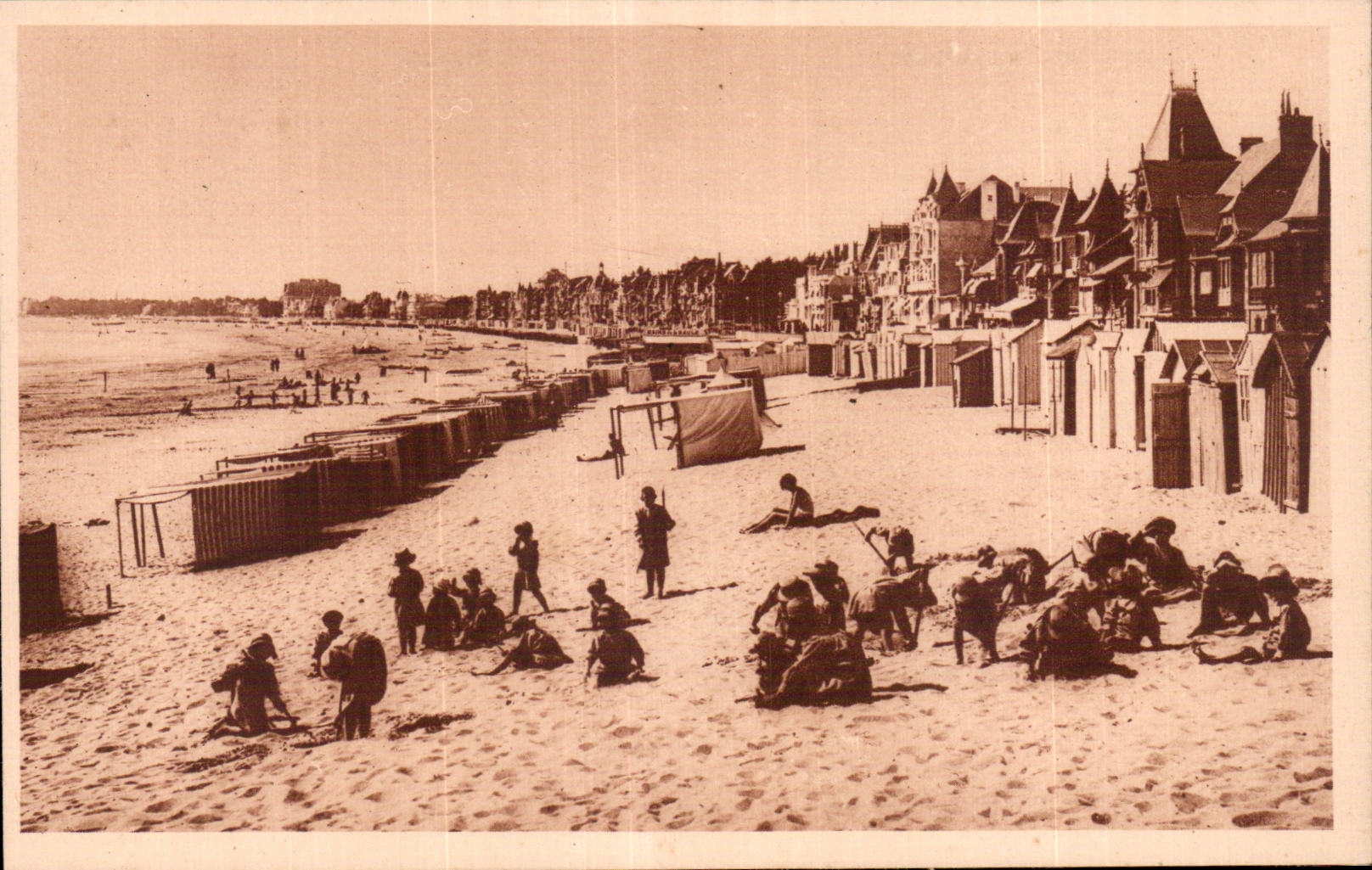 CPA La Baule on sea a corner of the beach