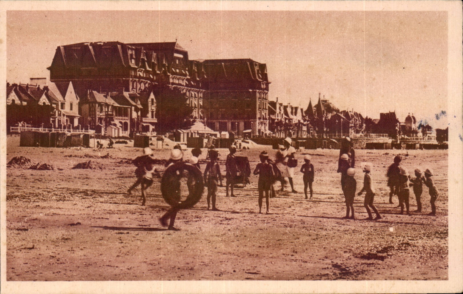 CPA La Baule on sea the beach seen towards the hermitage