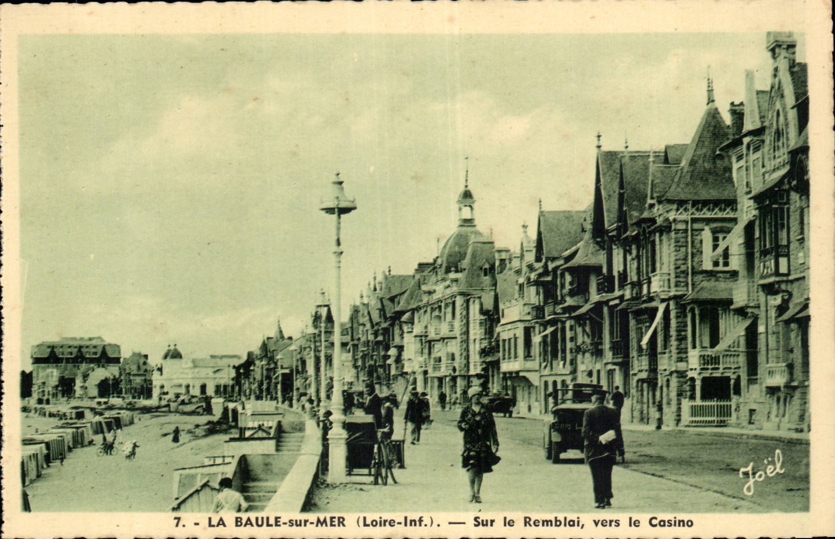 CPA La Baule on sea On the embankment towards the casino