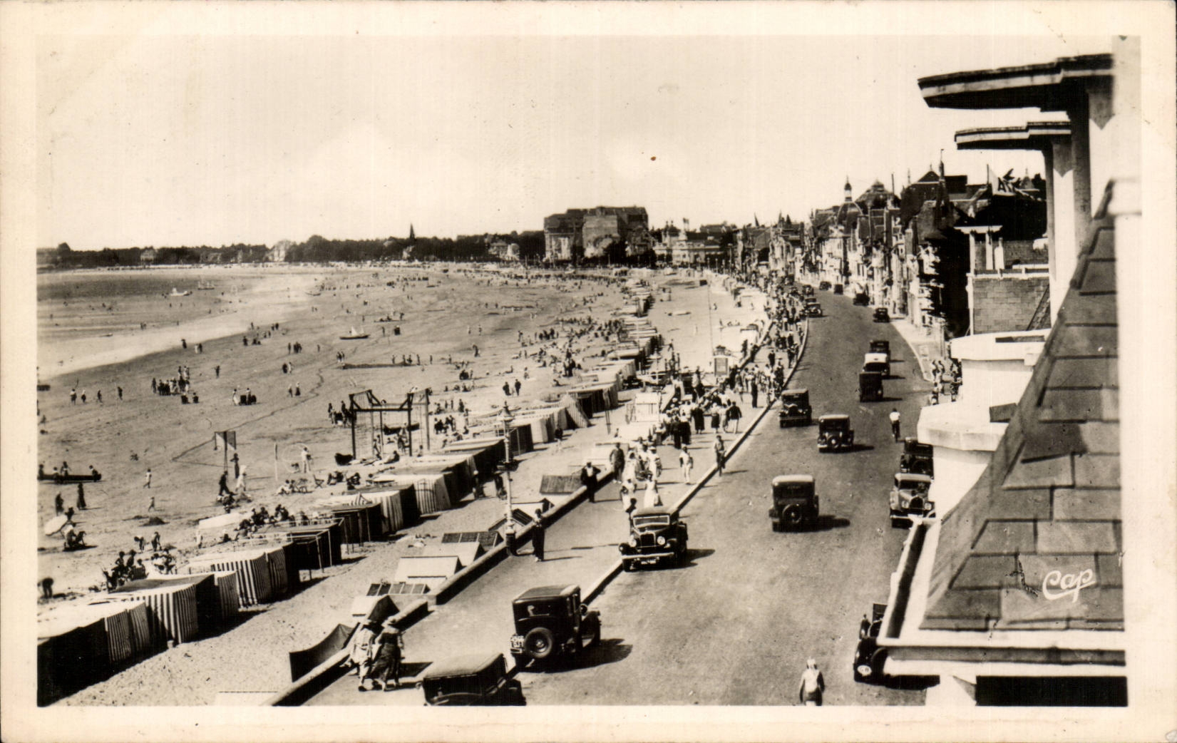 La Baule on Sea CPA Boulevard of the ocean Seen towards the casinos