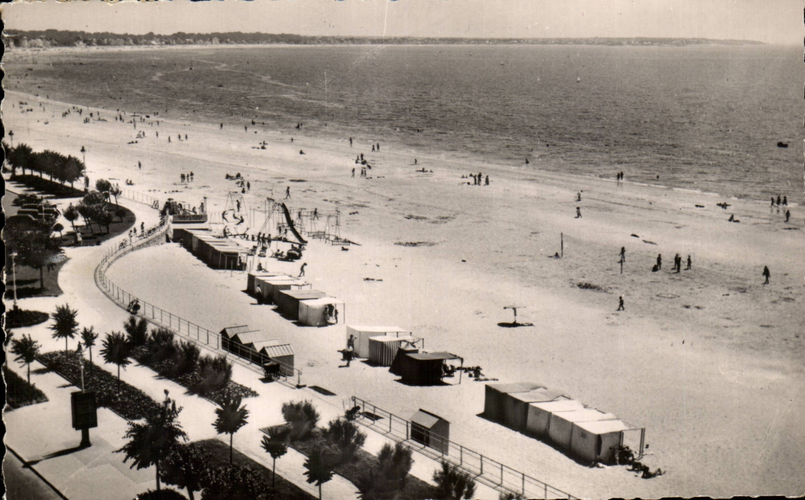 La Baule on Sea CPA the beach Volleyball Ball Volley ball