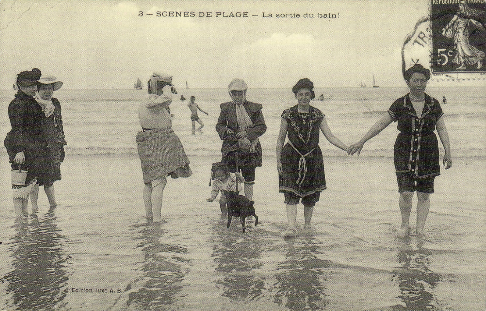 REPRODUCTION Standards and costumes Scenes of beach the exit of the bath Folklore