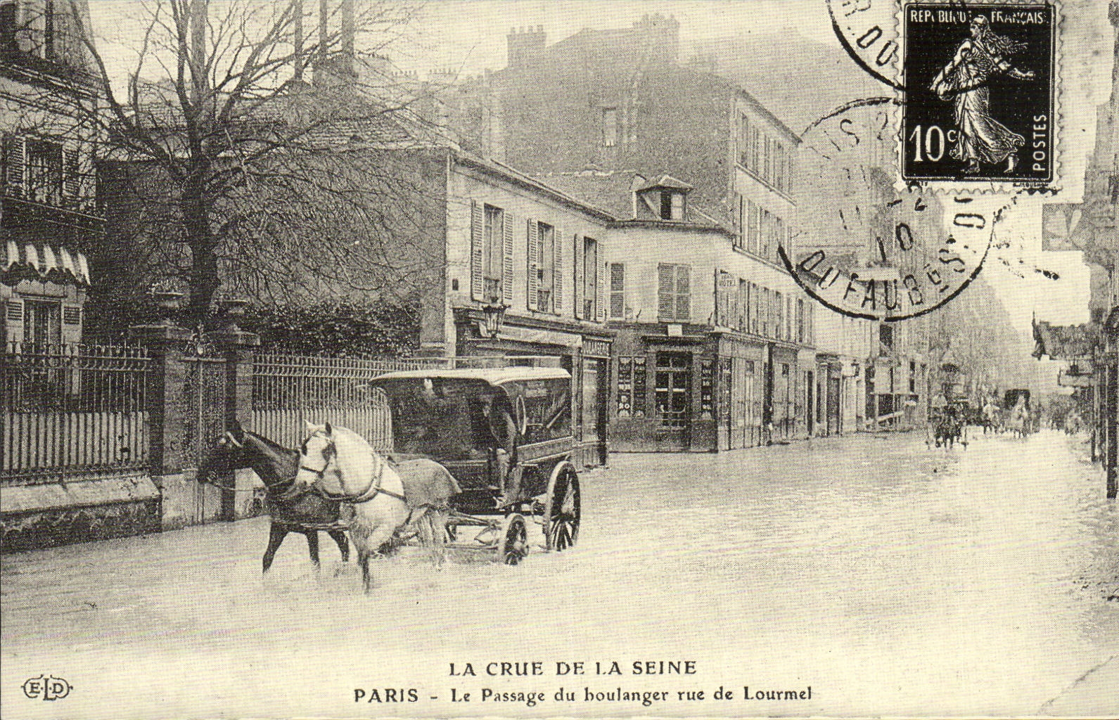 Raw REPRODUCTION of the Seine Paris the passage of the baker street of Lourmel