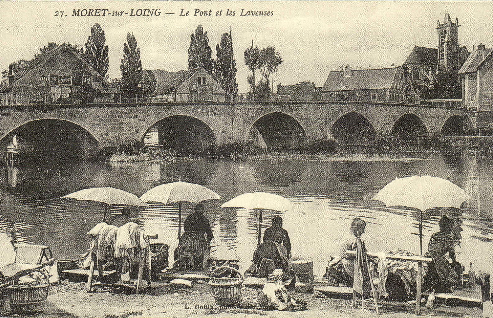 Moret REPRODUCTION on Loing the bridge and the washerwomen washerwomen