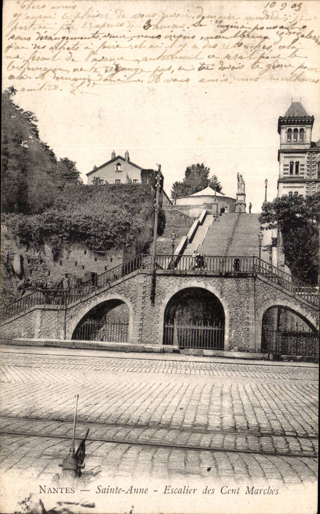 CPA Nantes SainteAnne Staircase of the hundred markets