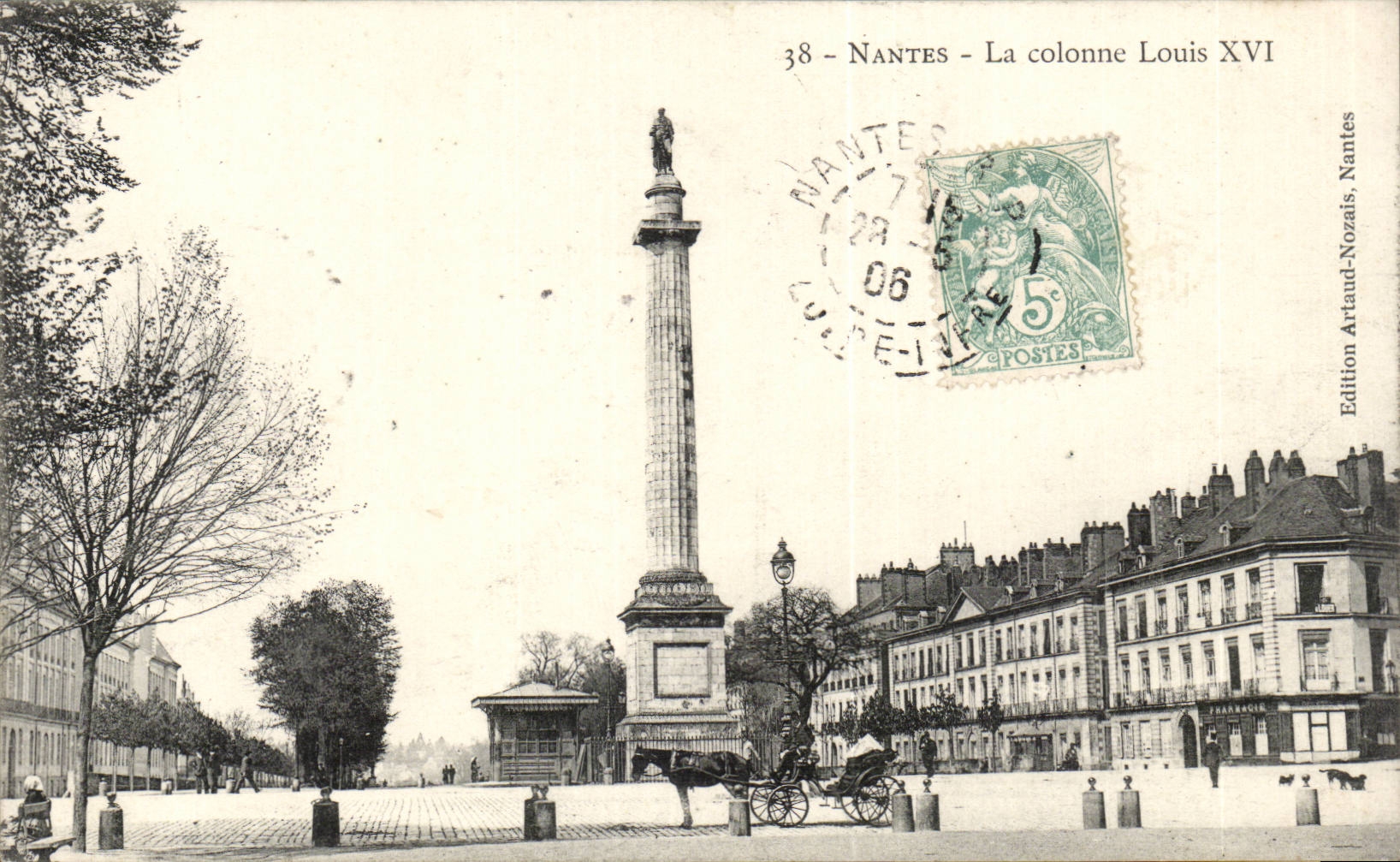 Nantes CPA the column Louis XVI
