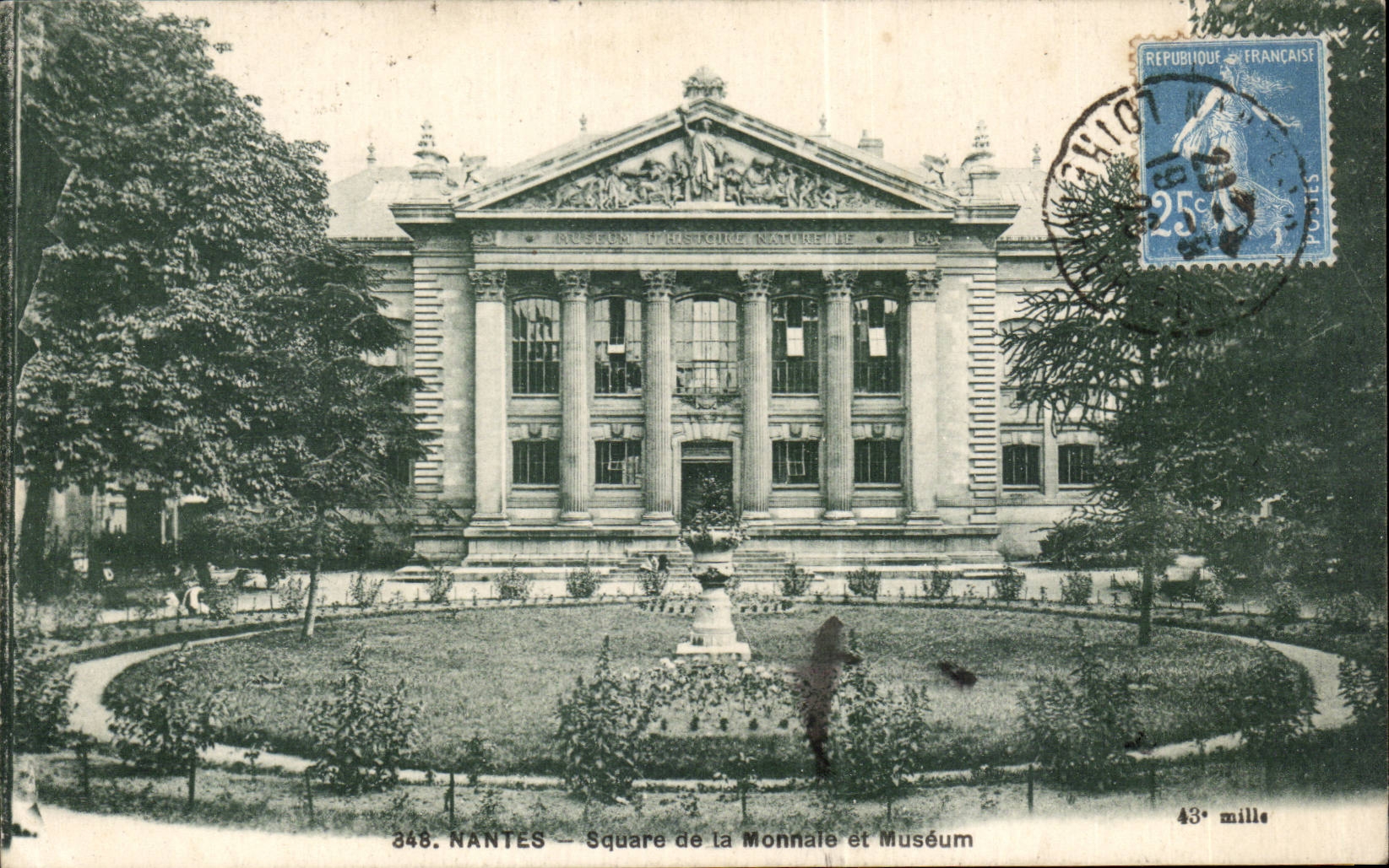 Nantes CPA Public garden of the Currency and Museum