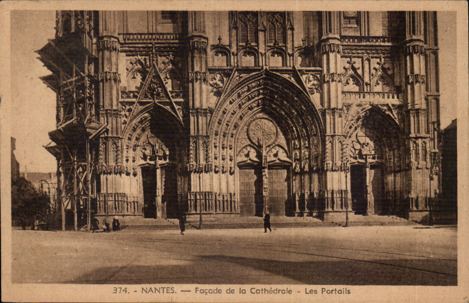 CPA Nantes Frontage of the cathedral gates