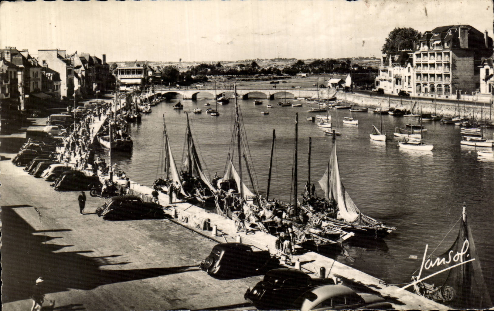 CPSM the port of Baule and the pouliguen