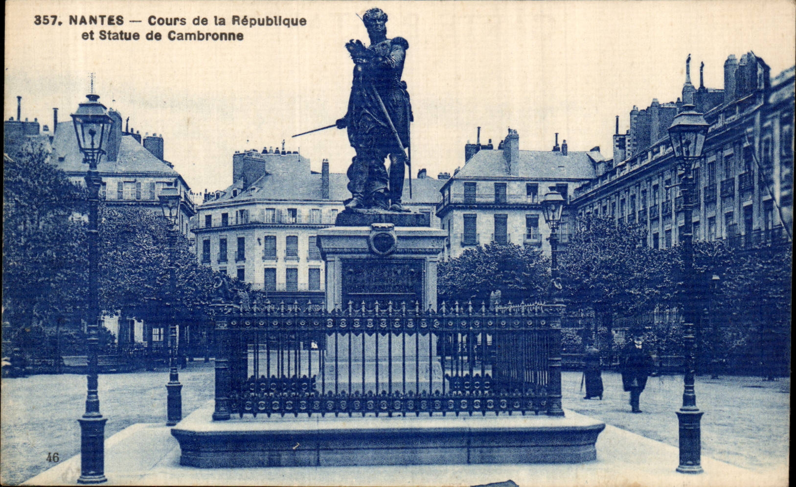 CPA Nantes Course of the Republic and Statue of Cambronne