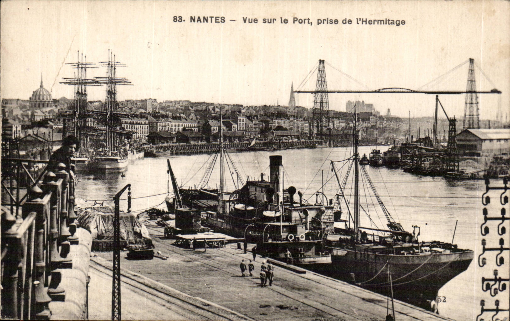 Nantes CPA Seen on the port taken of the hermitage