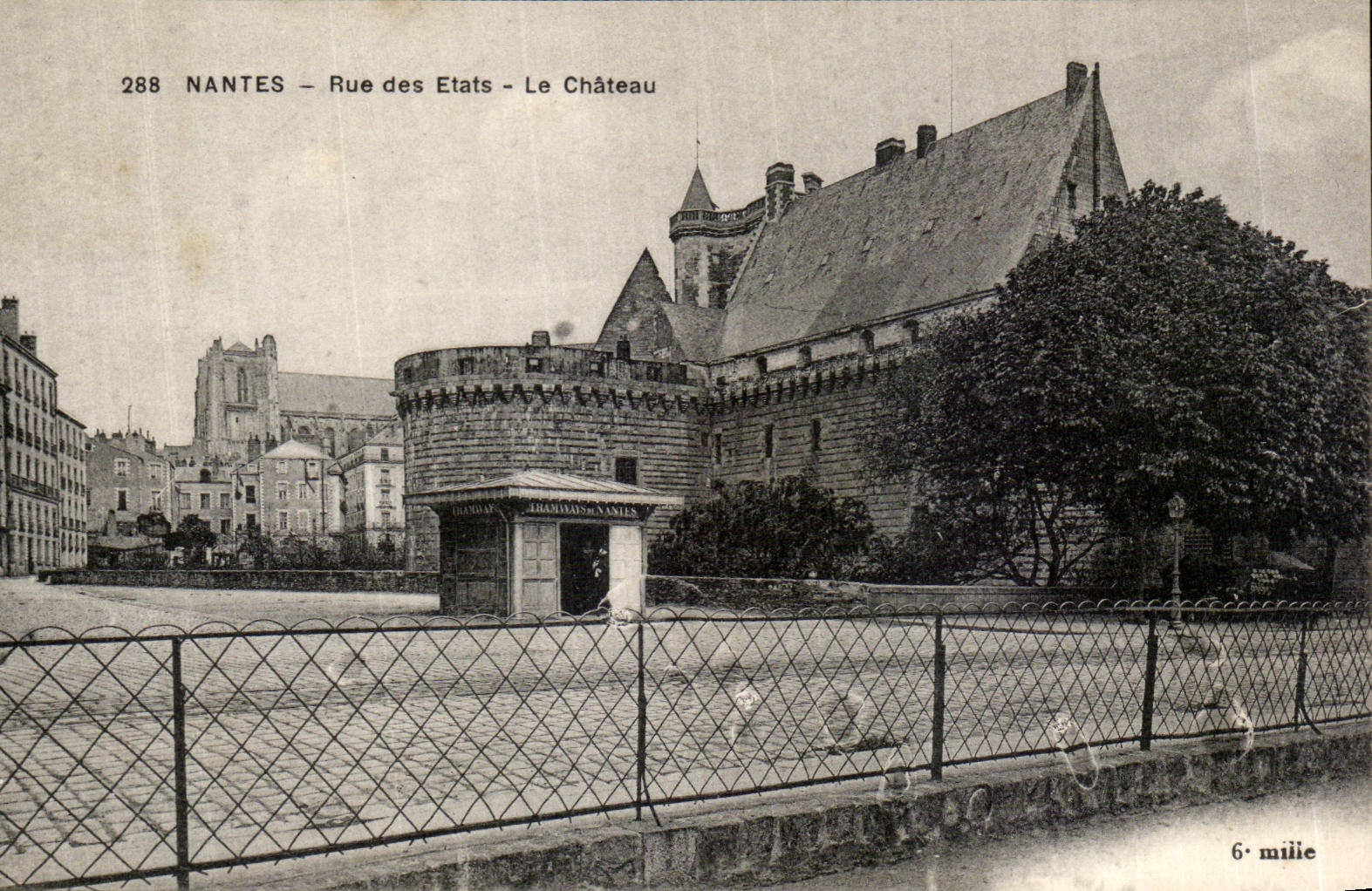 Pornic CPA Street of the States the castle