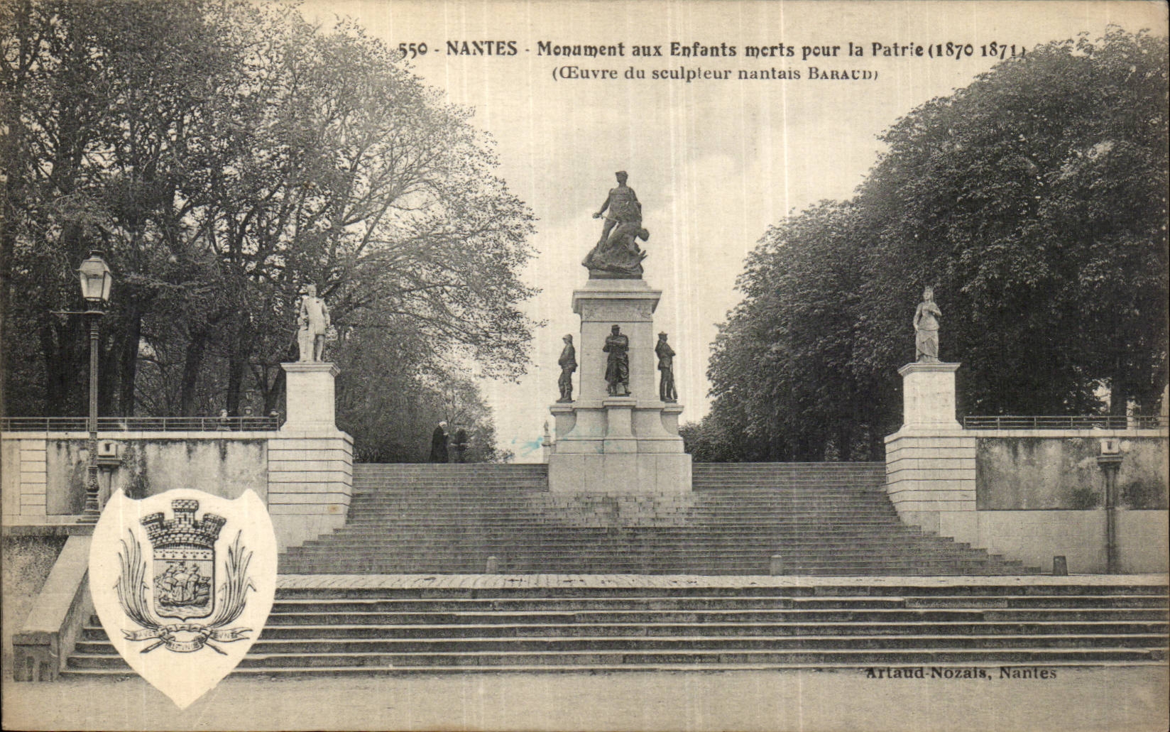 CPA Nantes Monument with the dead children for fatherland 1870 1871 Nantes sculptor Baraud