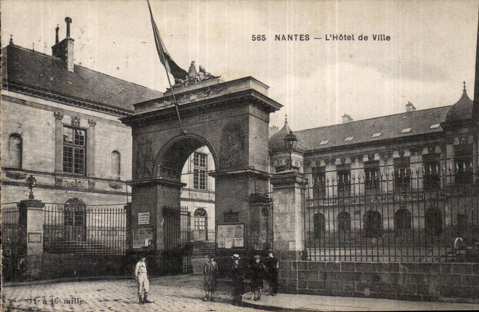 CPA Nantes the town hall