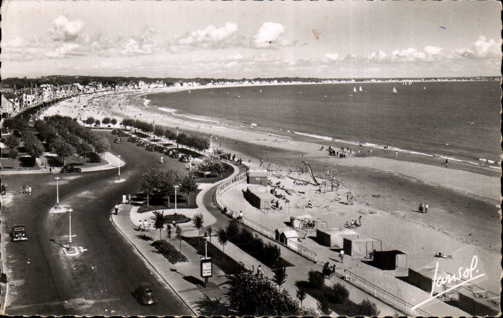 CPSM Baule View of the beach and the esplanade of the casino