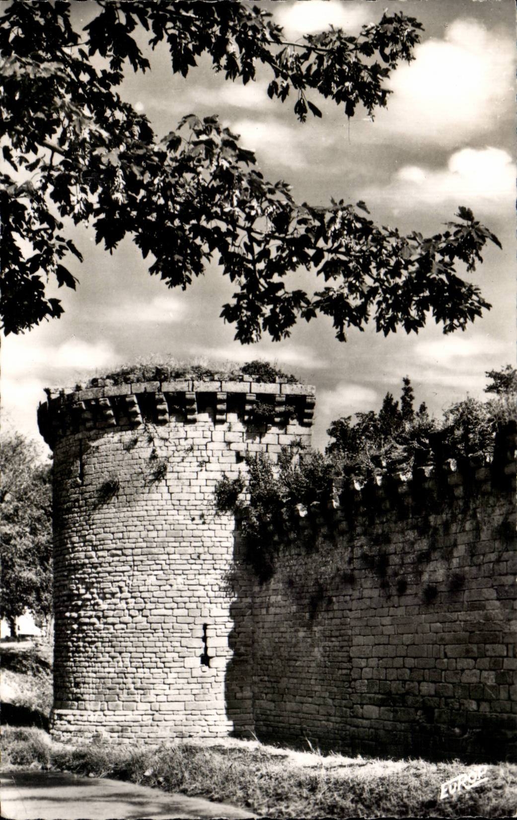 CPSM Guerande the tower of Ker Simpleton