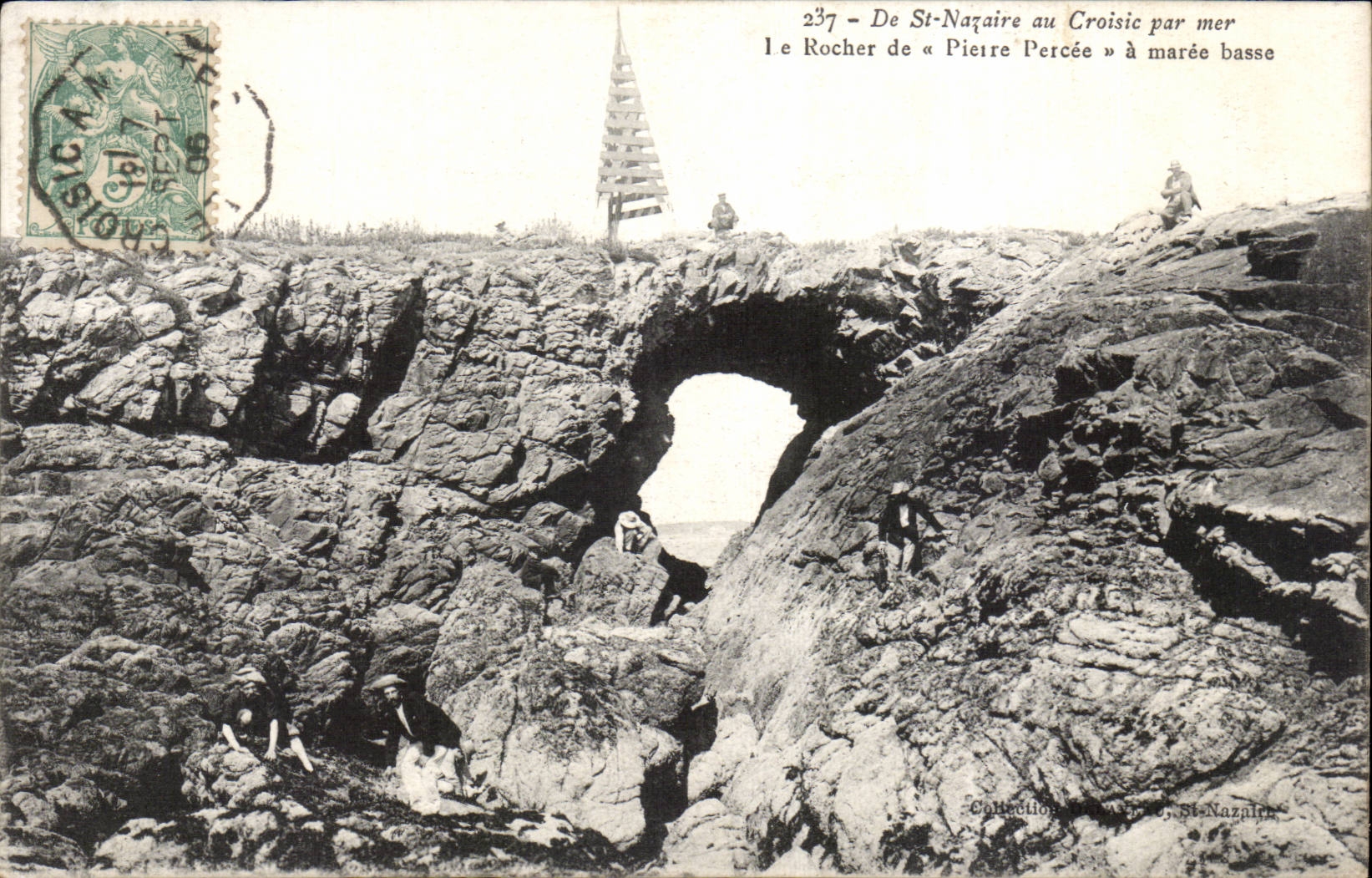 CPA von Str Nazaire in Croisic durch Meer der Felsen von Pierre gebohrt hat niedrige Gezeiten