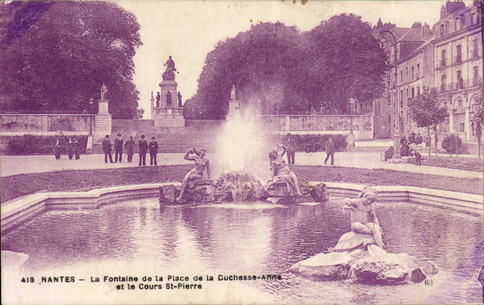CPA Nantes the fountain of the place of the duchess Anne and the course St Pierre