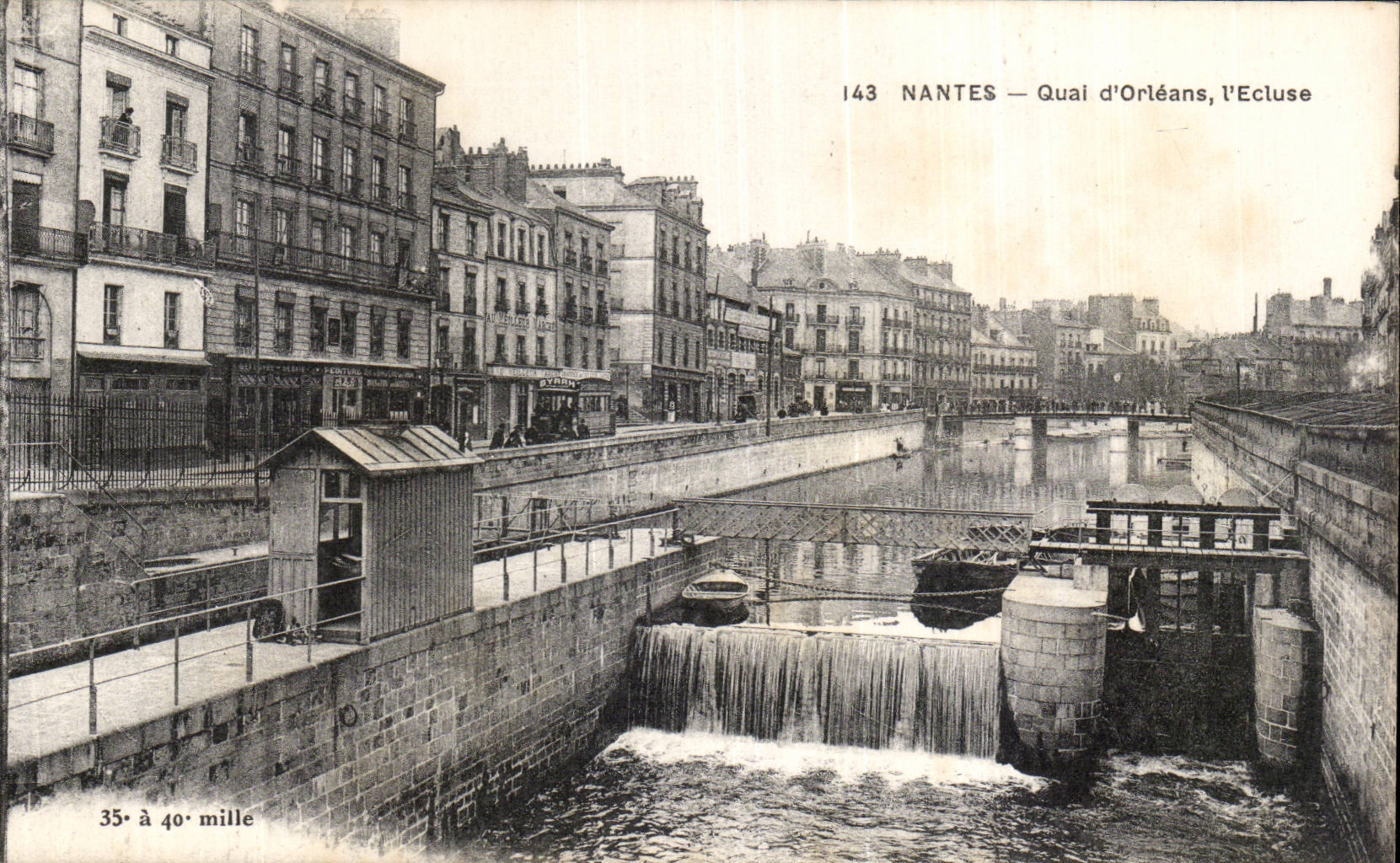 Nantes CPA Quay of Orleans the lock