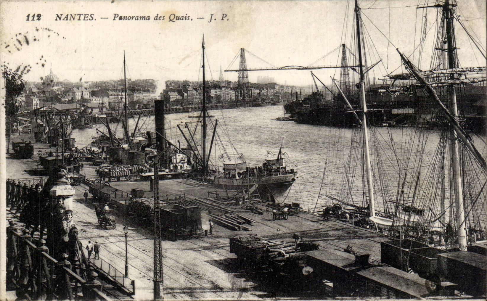 CPA Nantes Panorama of the quays