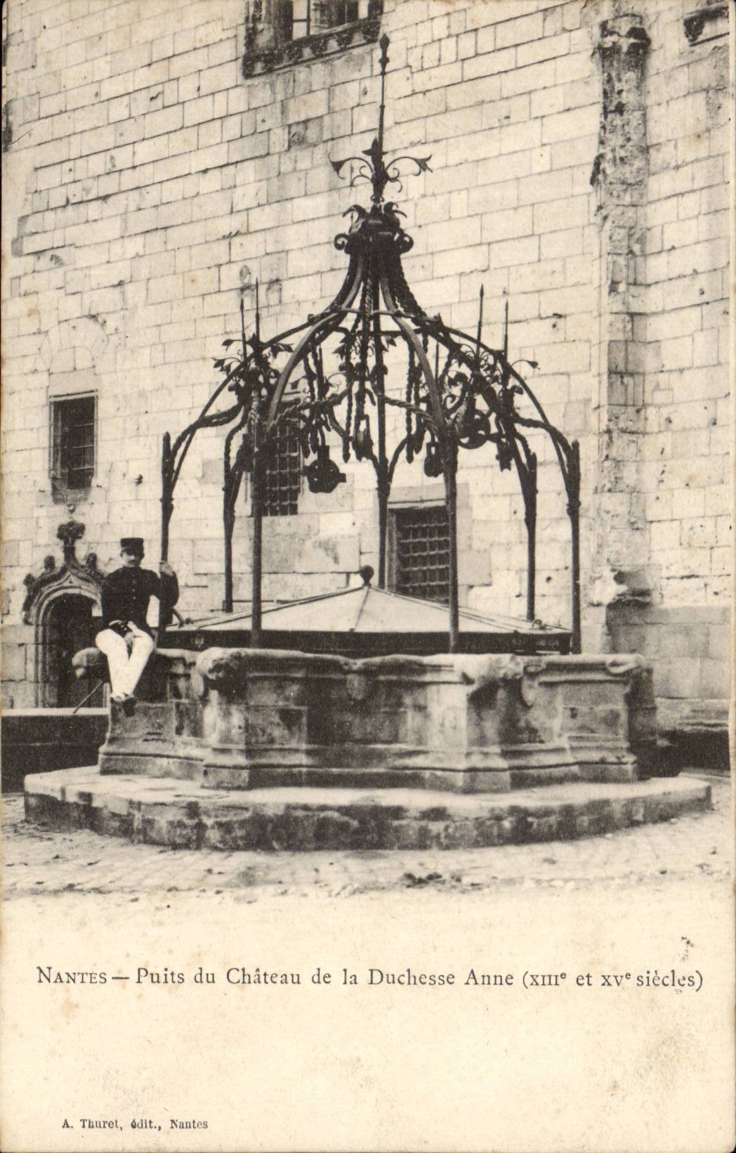 CPA Nantes Well of the castle of the duchess Anne