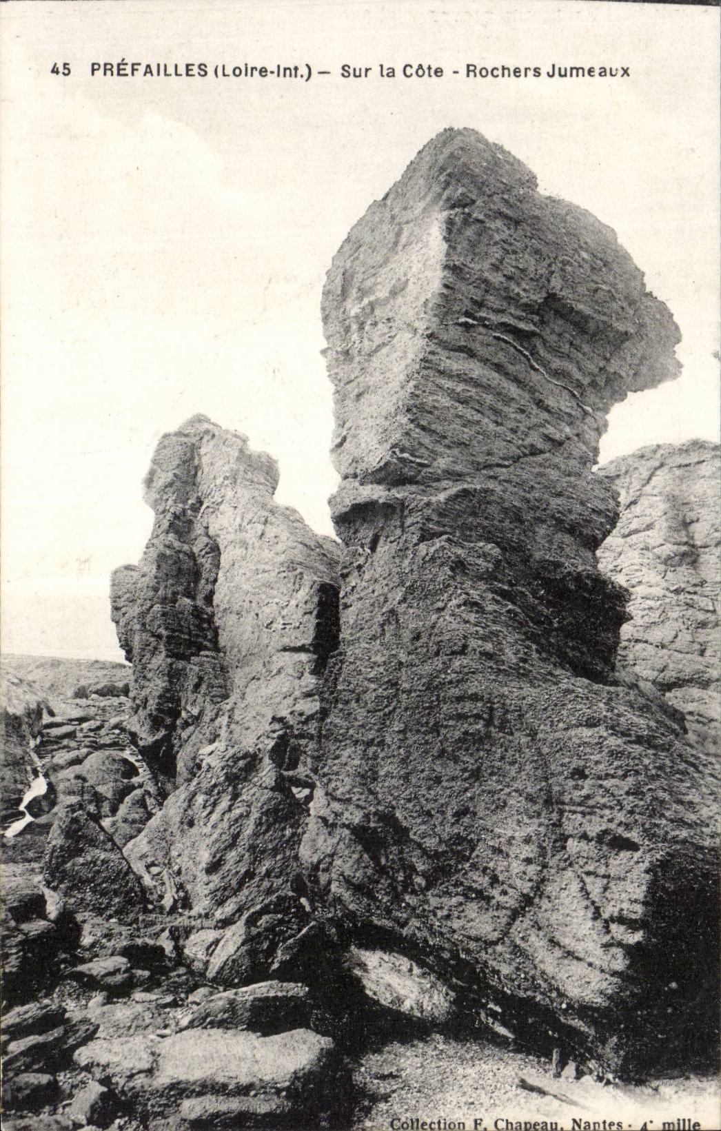 Prefailles - auf dem Mass - Doppelfelsen - CPA