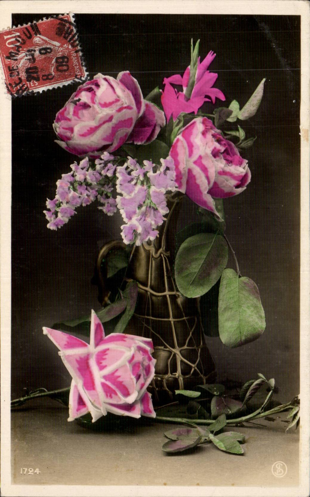 Bluht - Blumen - victorian Vase weg von den Blumen - CPA