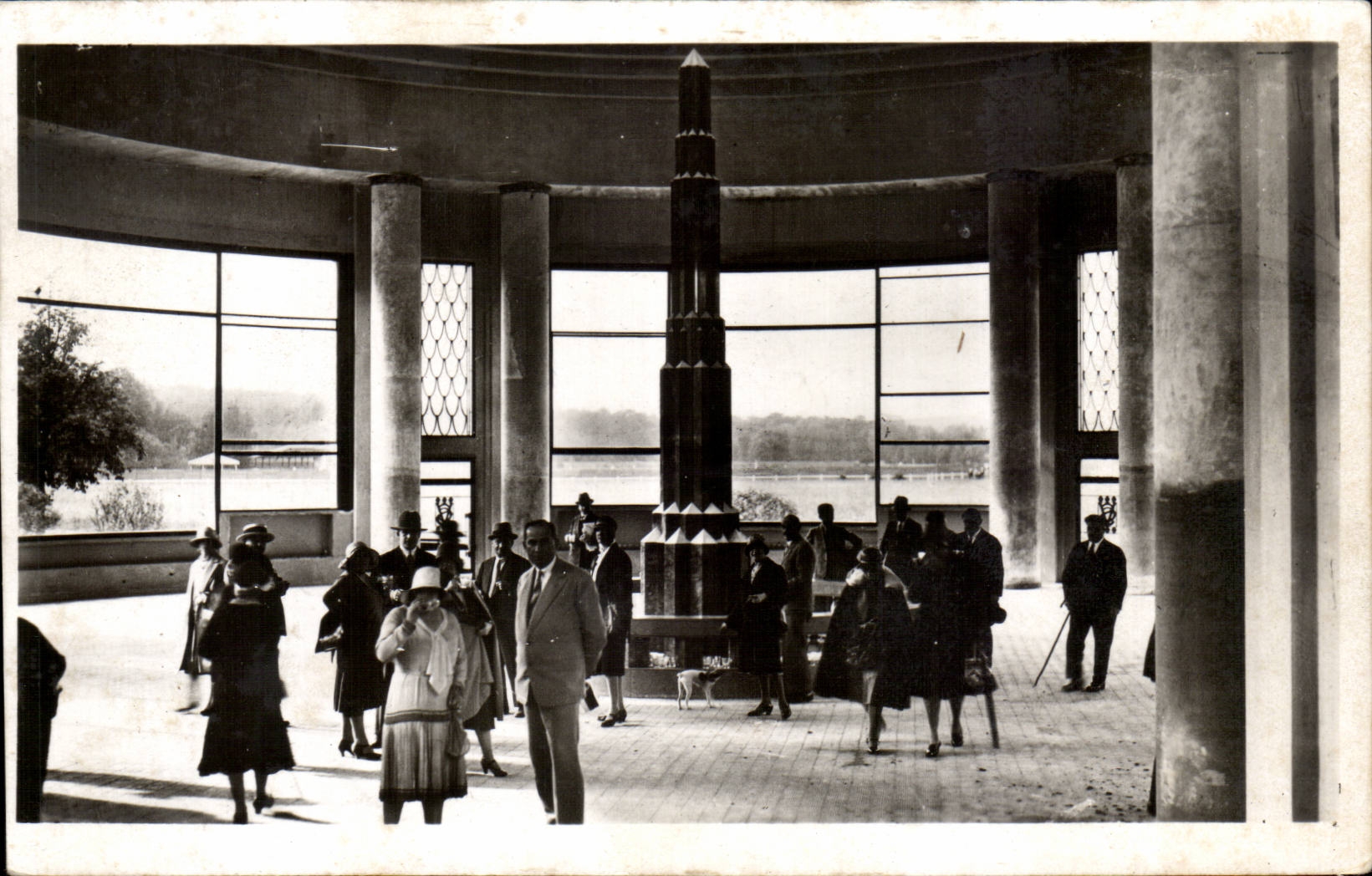 Vittel - the Great Source - CPA