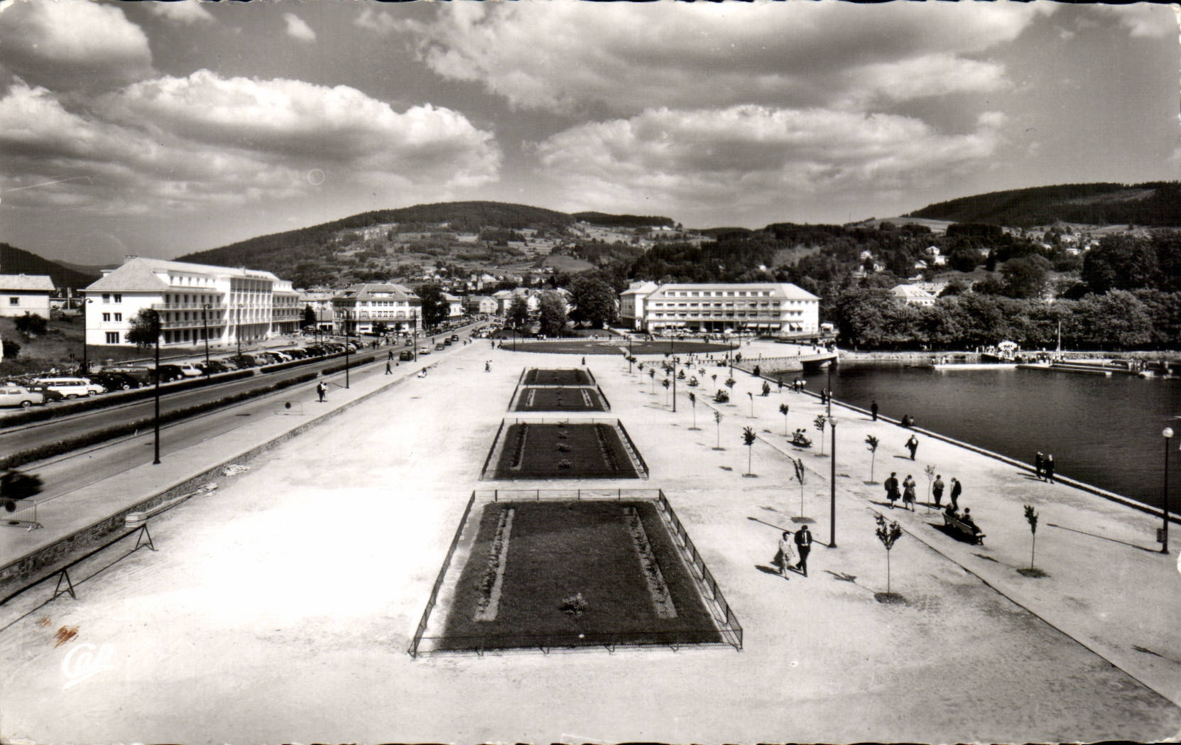 Gerardmer - the Esplanade of the Edge of the Lake - CPA