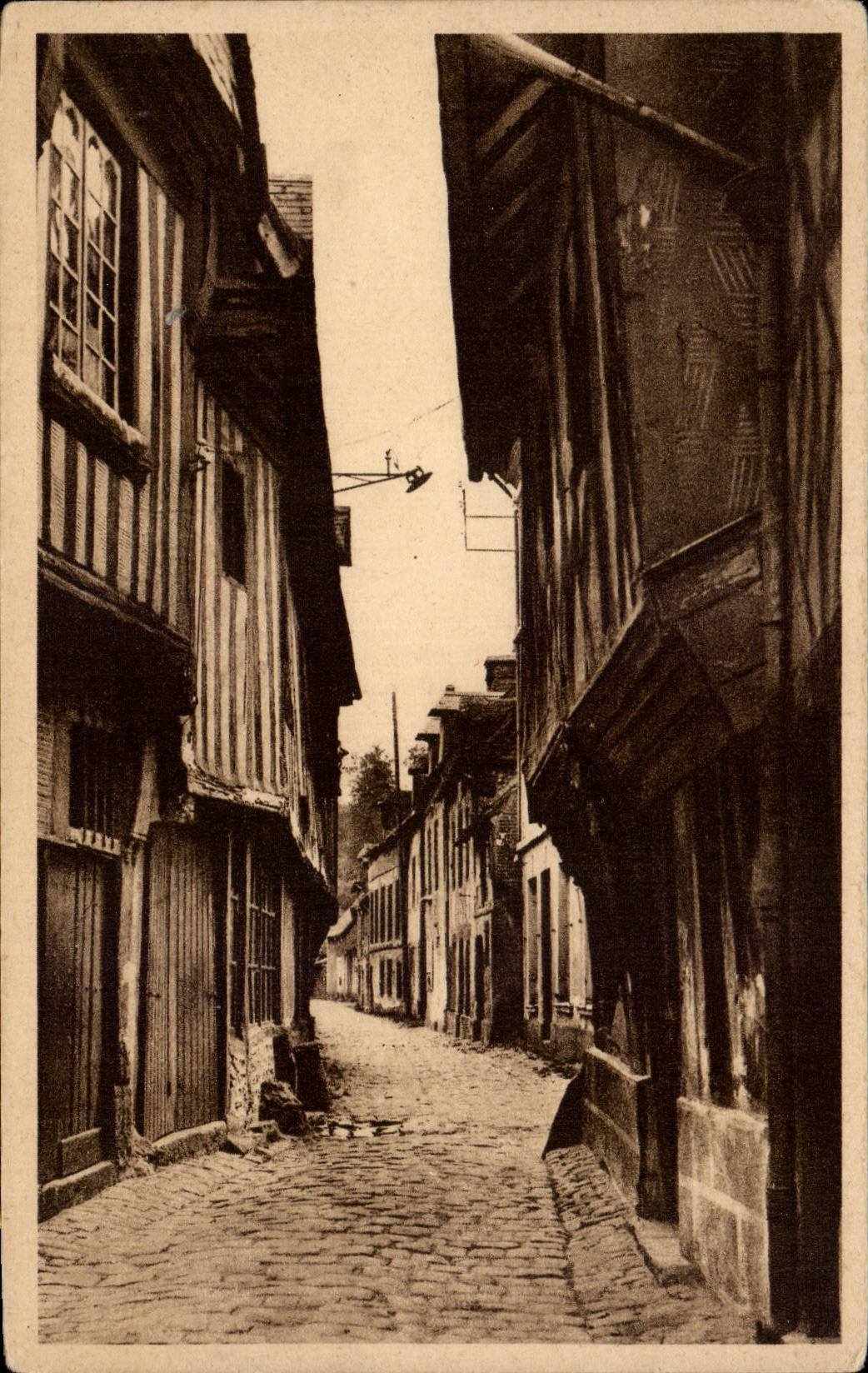 Orbec aus Abflussrinne - Strasse des kleinen Ofens und der alten Hauser heraus - CPA