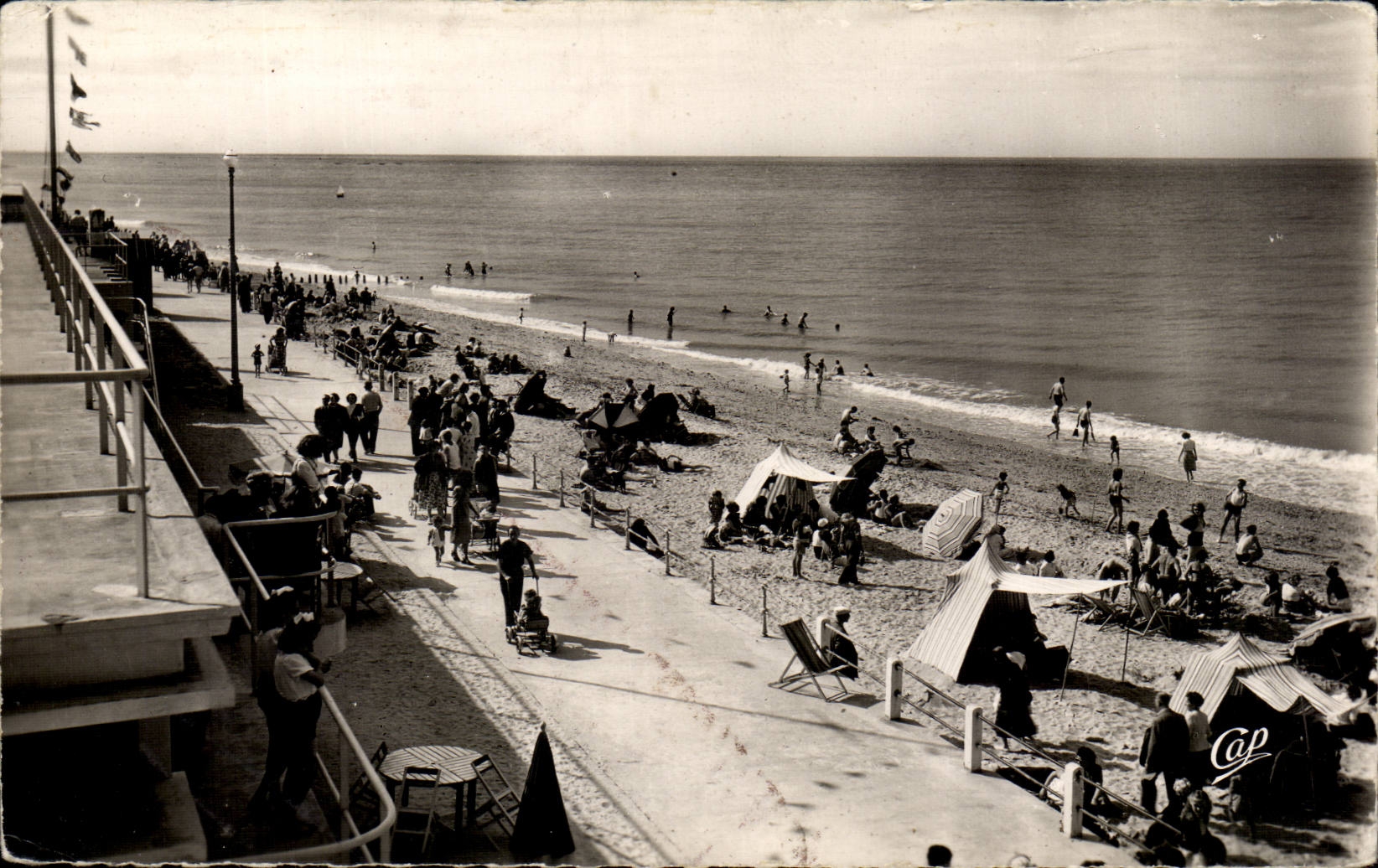 CPA Luc auf Seeweg und dem Strand