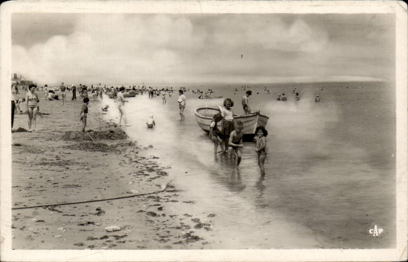 CPSM Luc auf Seeszene des Strandes das Bad