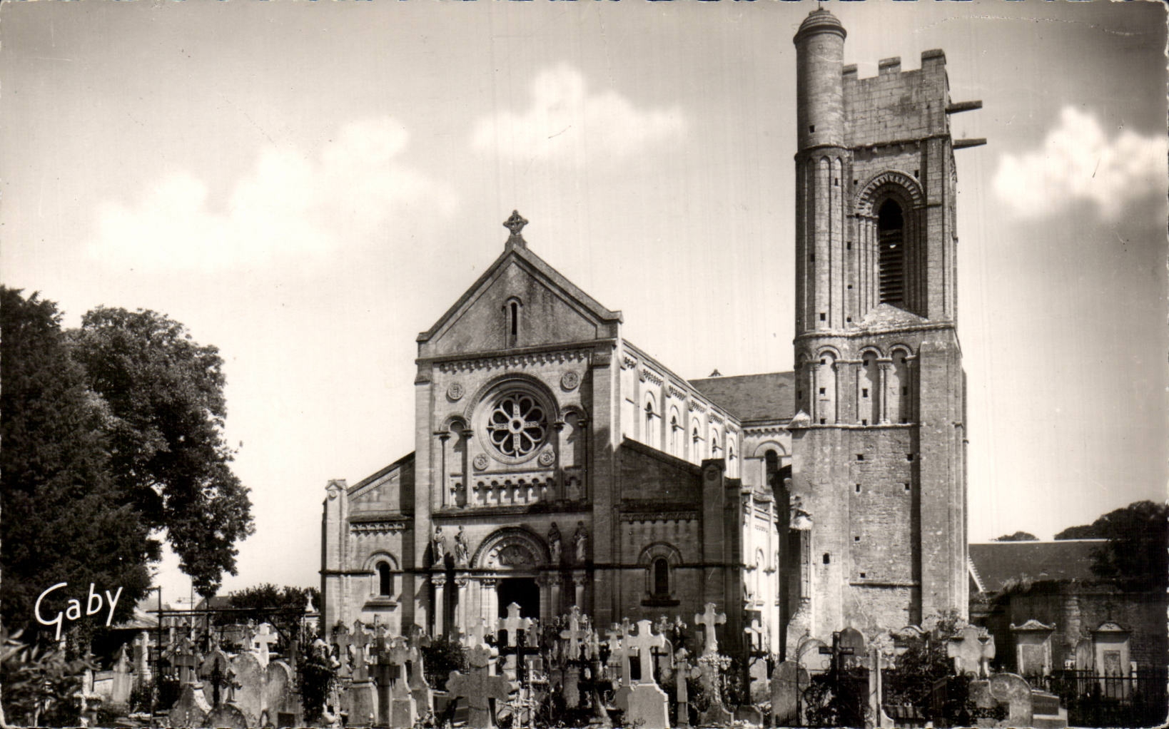 CPA Luc auf Meer die Kirche und die alte Frau ragen hoch