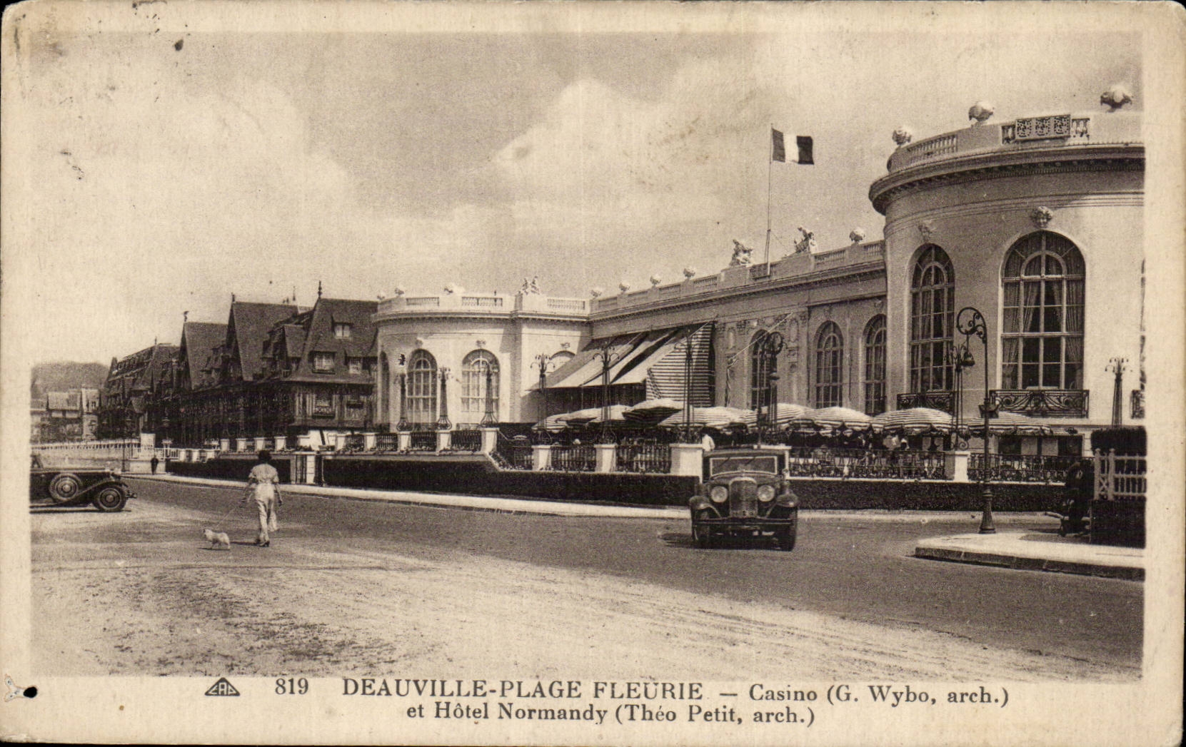 CPA Deauville bluhte Strand-Kasino und Normandie-Hotel