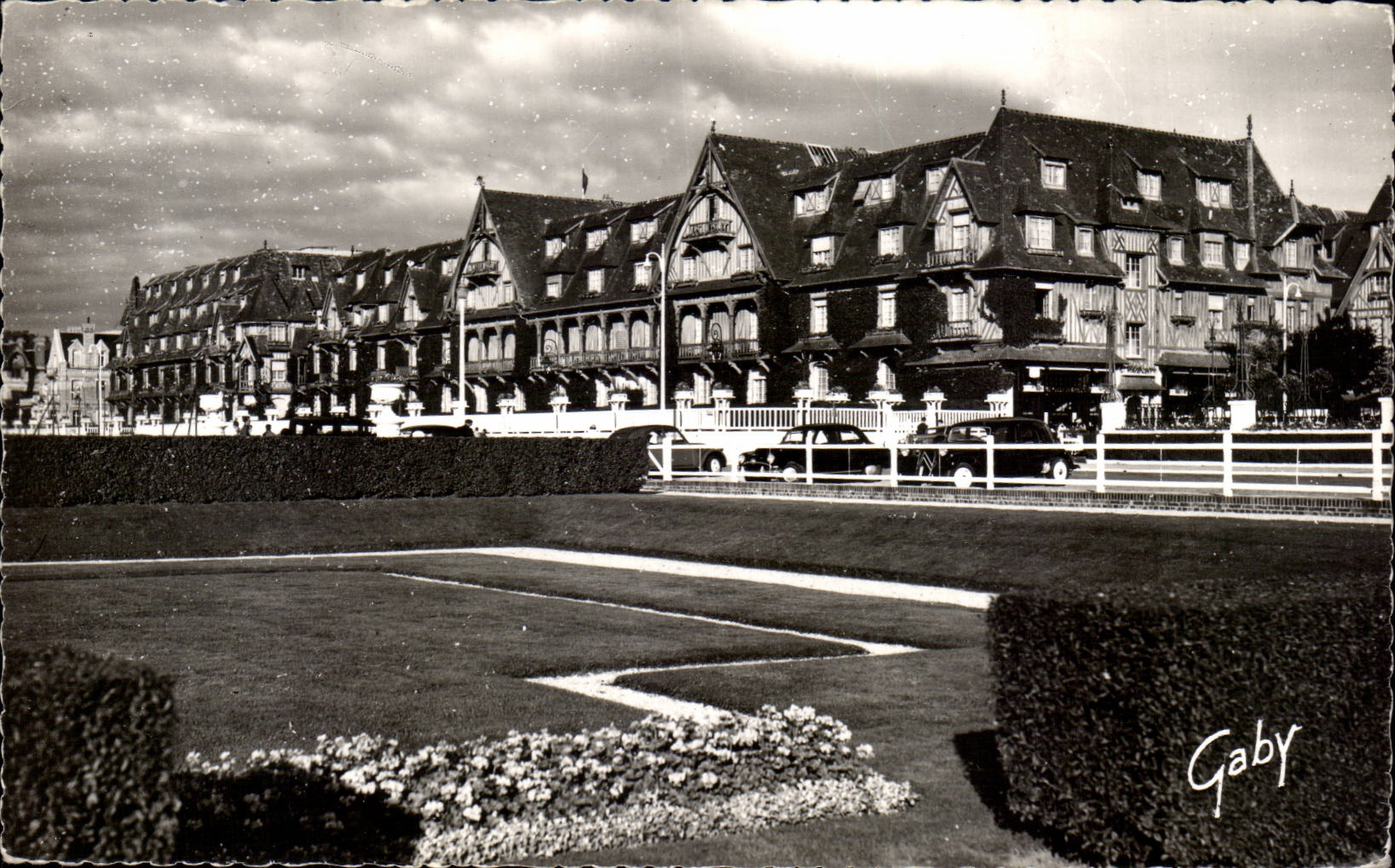 CPA Deauville bluhte Strand-Normandie-Hotel
