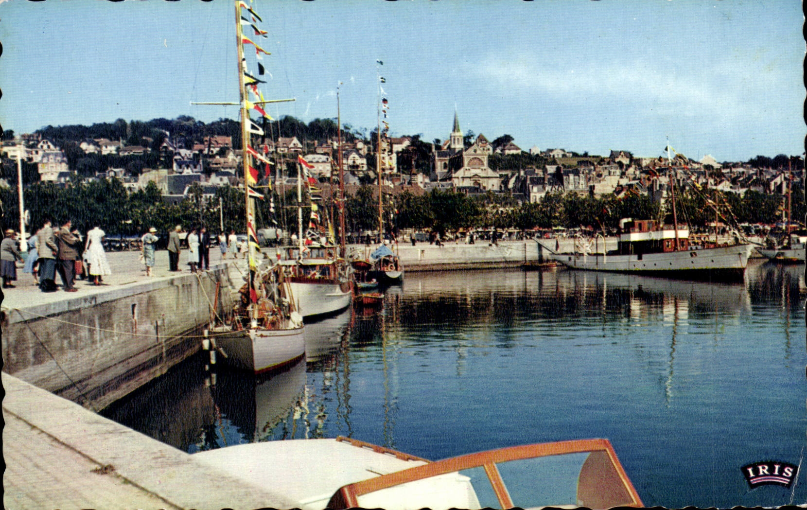 Deauville - das Bassin der Yachten - CPA