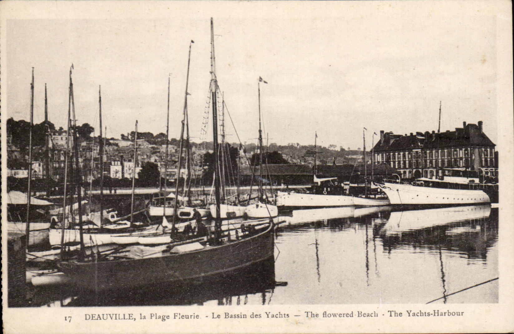 Deauville - das Bassin der Yachten - CPA