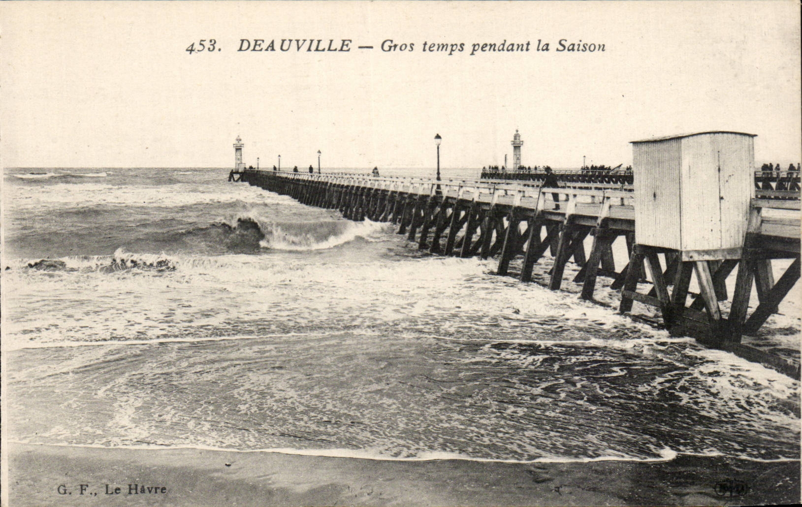 Deauville - schweres Wetter wahrend der Jahreszeit - CPA