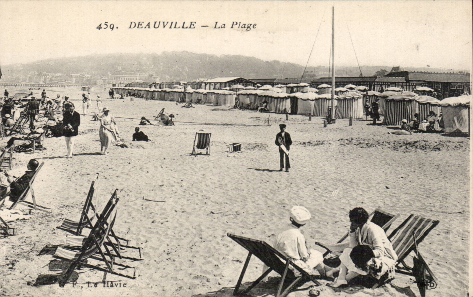 Deauville - der Strand - CPA
