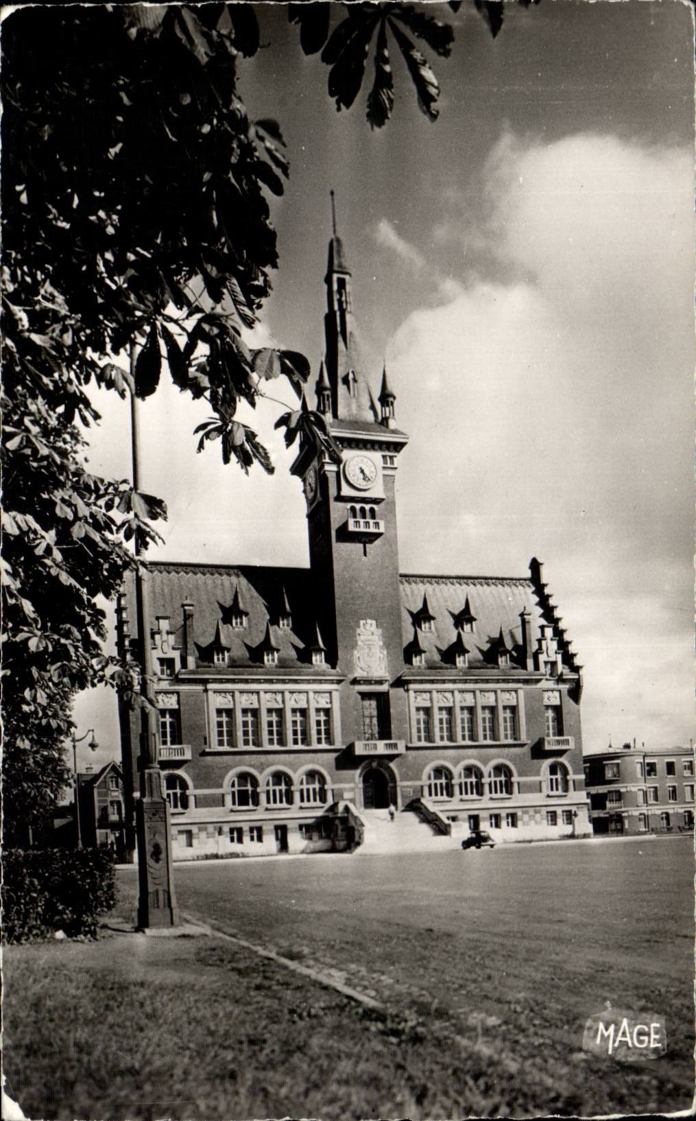 Albert - Town hall - CPA