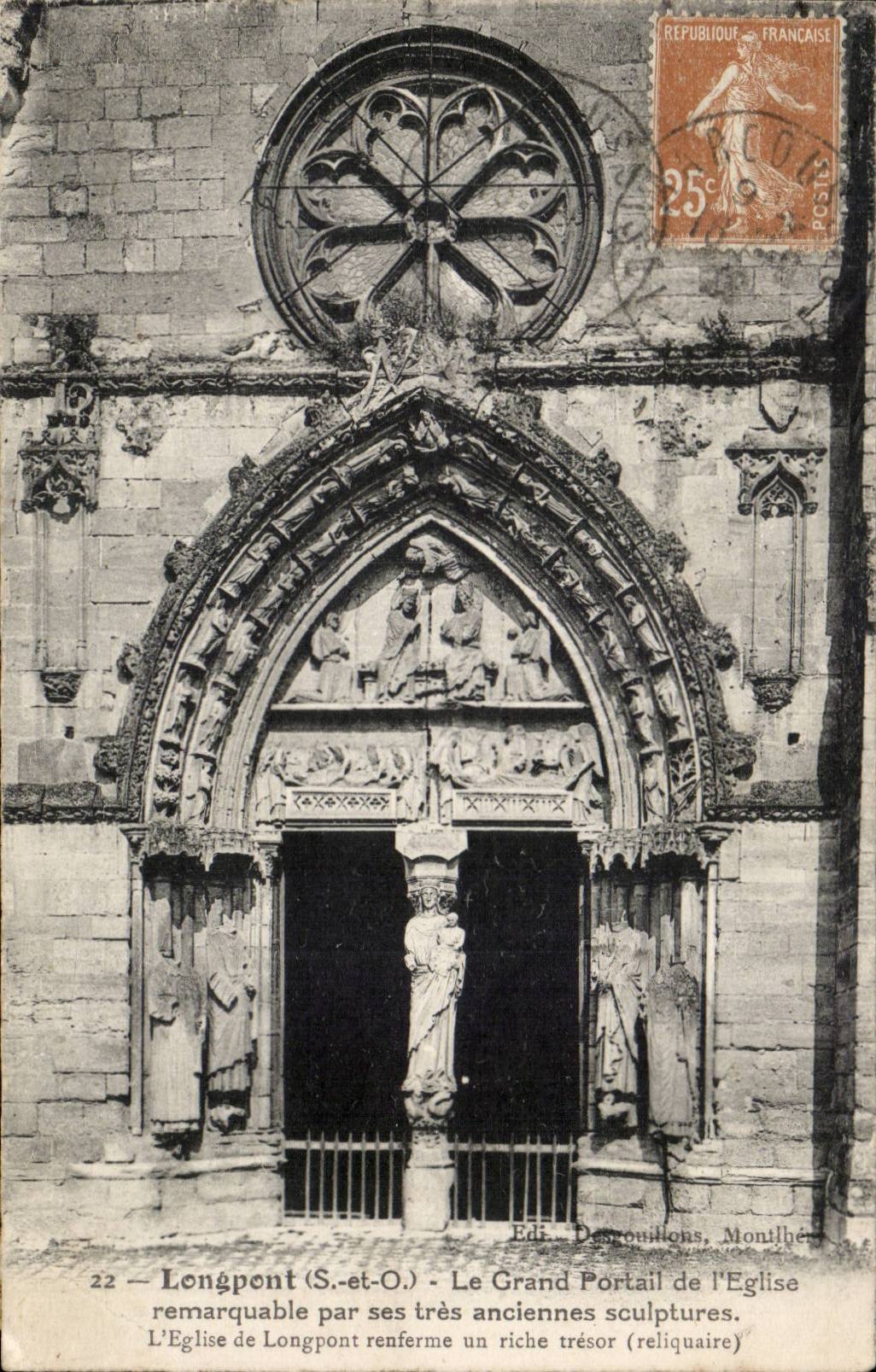 Longpont - Le Grand Portail de l'Eglise - CPA