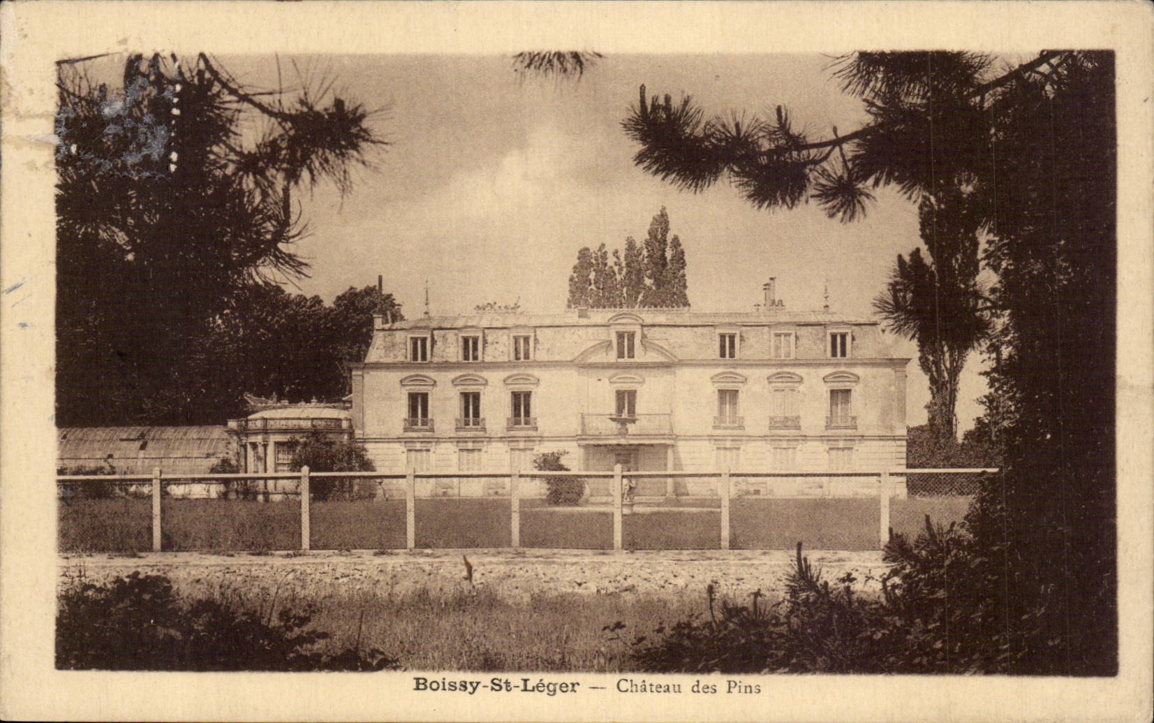 CPA Boissy light St Castle of the pines