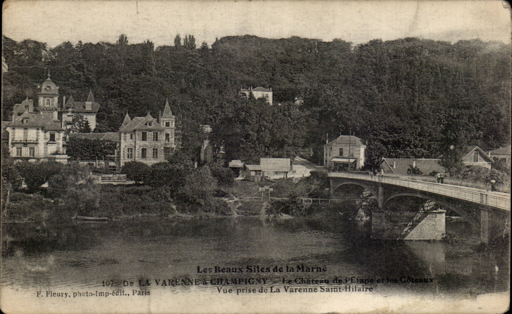 CPA De La Varenne a Champigny e chaetau de l'etape et les coteaux Vue prise de la Varenne Saint Hilaire