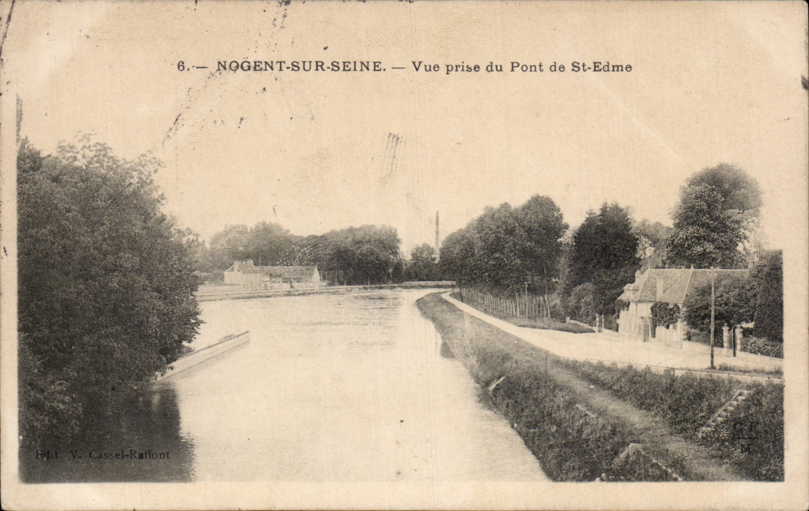 CPA Nogent on the Seine Seen from of the bridge of St Edme