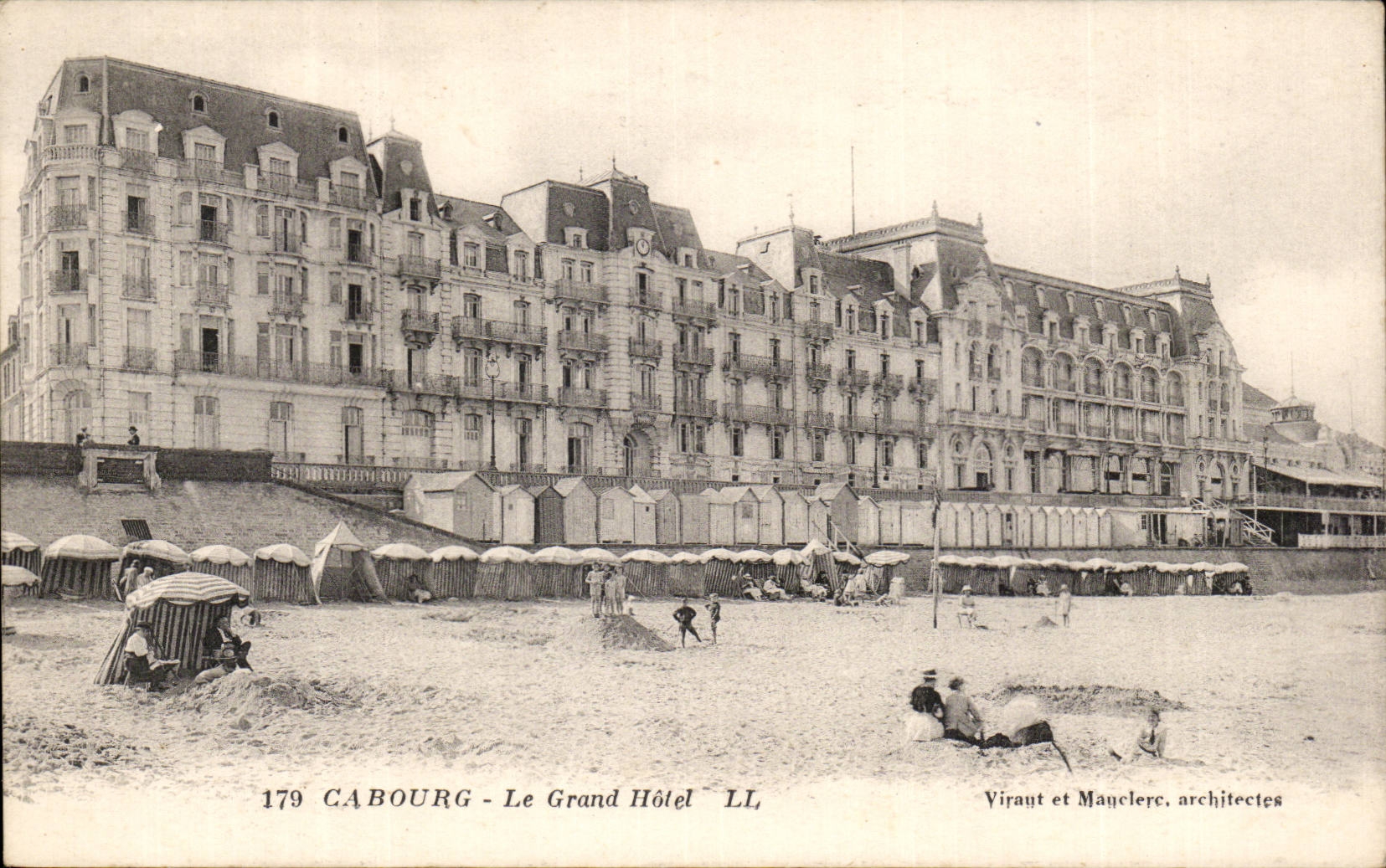 CPA Cabourg das grosse Hotel