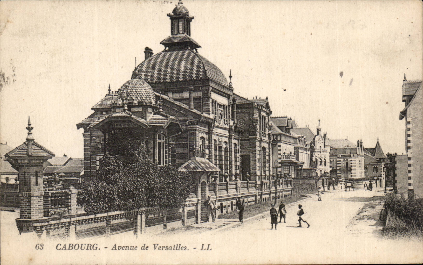 CPA Cabourg Allee von Versailles